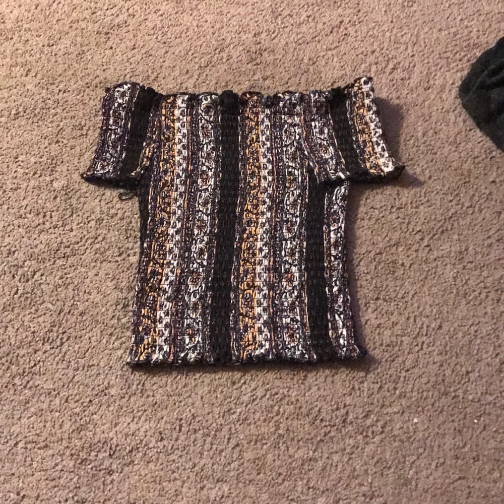 Juniors off the shoulder Crop top